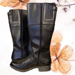 CLARKS Brown Synt Tall Leather Riding Boots stretch WIDE CALF easy-on/off 2090